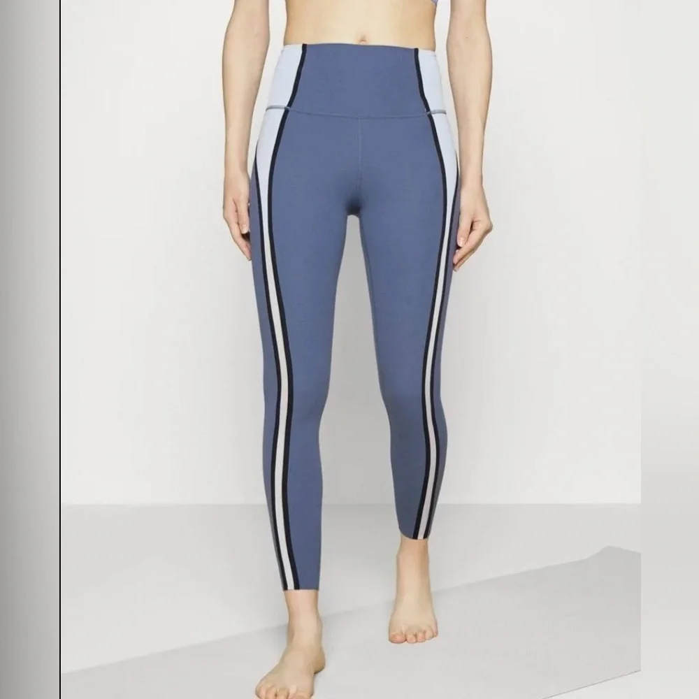 Nike Womens Yoga Luxe Dri-Fit High-Rise 7/8 Tight blue